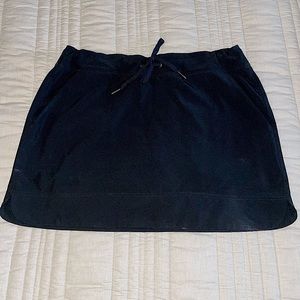 Gaiam Willow Woven Skort, Black, Medium